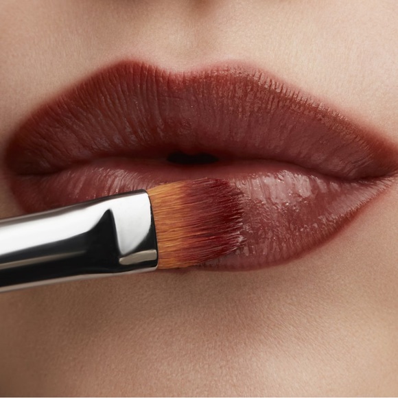 MAC Lustreglass Lipstick I Deserve This - Picture 8 of 10